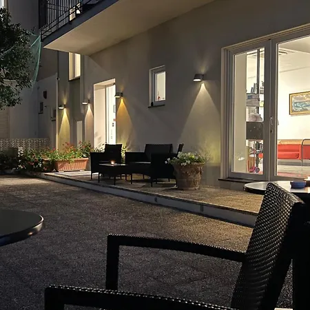 호텔 Victoria Place 3*