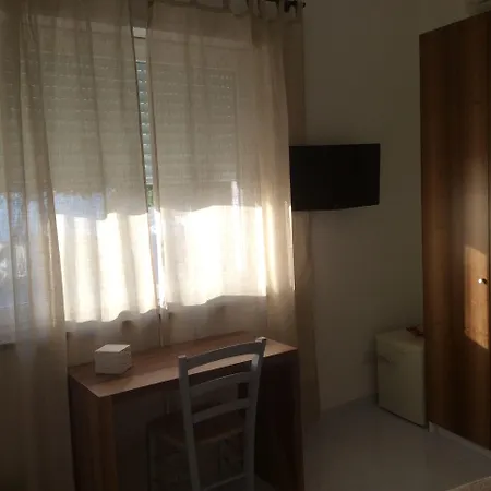 Victoria Place 3*