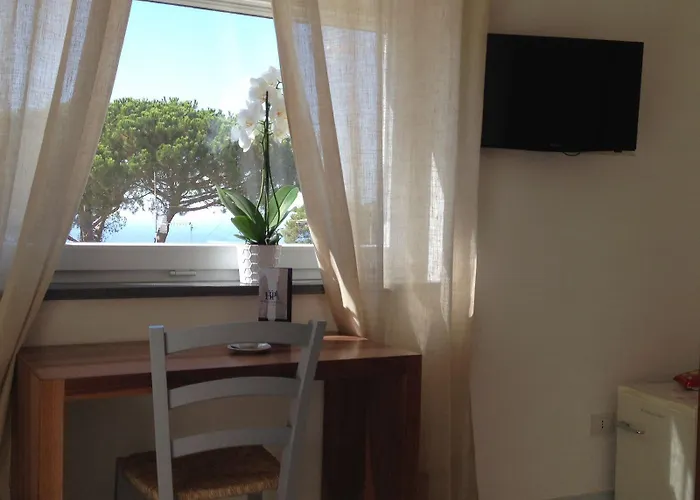 Victoria Place Hotel