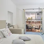 Victoria Place 3*