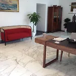 Victoria Place Hotel 3*