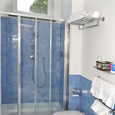 Hotel Victoria Place 3*