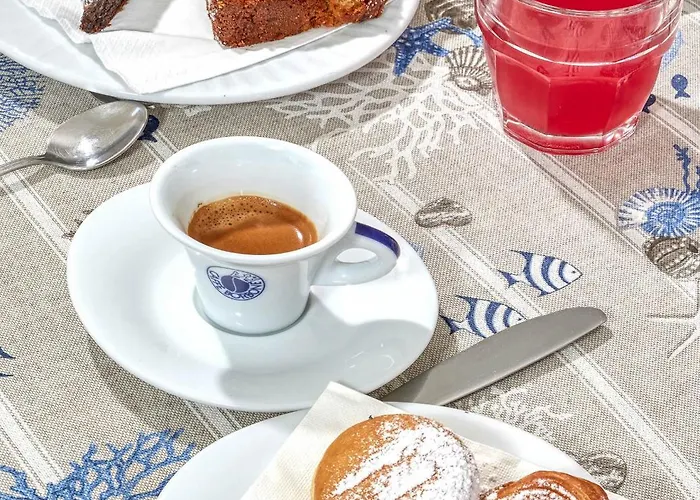 Victoria Place Hotel