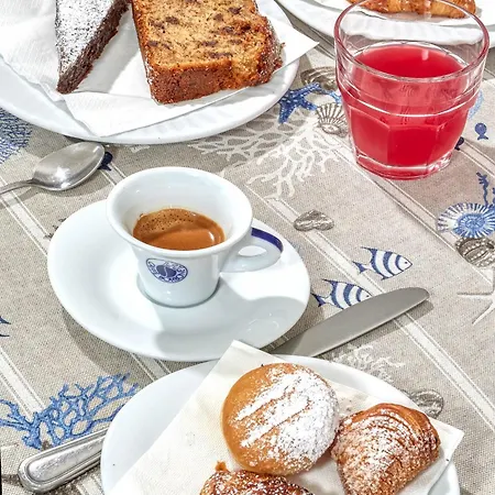 Victoria Place Hotel